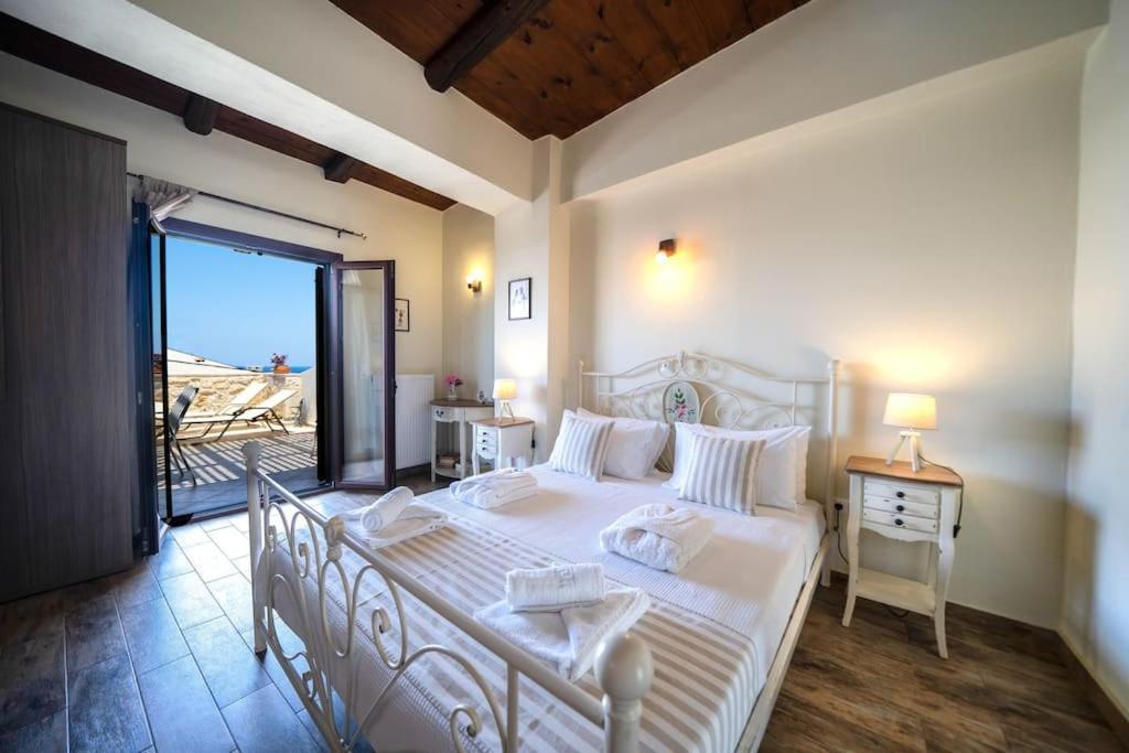 Arhontariki Luxury Apartment Pánormos エクステリア 写真