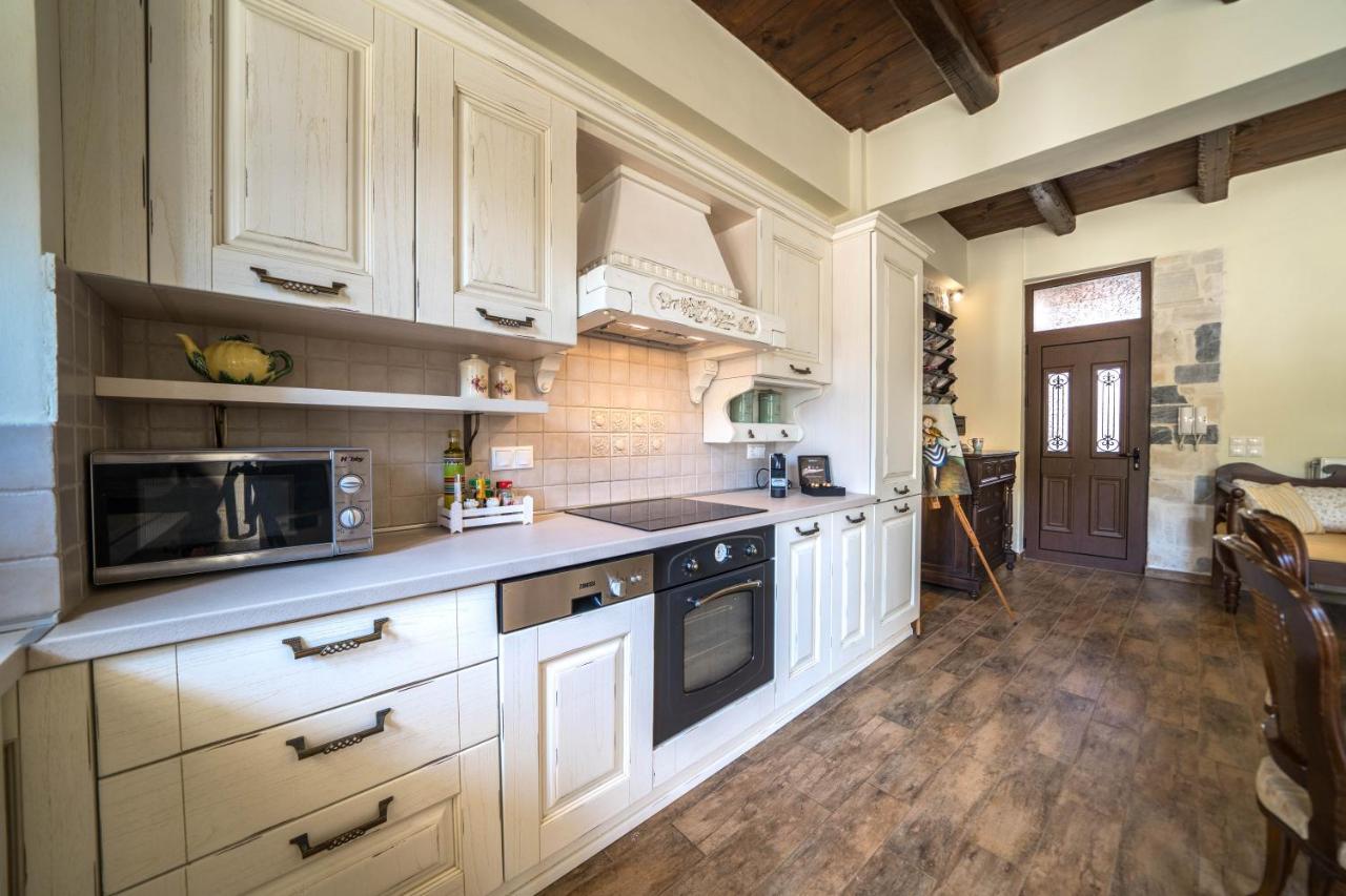 Arhontariki Luxury Apartment Pánormos エクステリア 写真